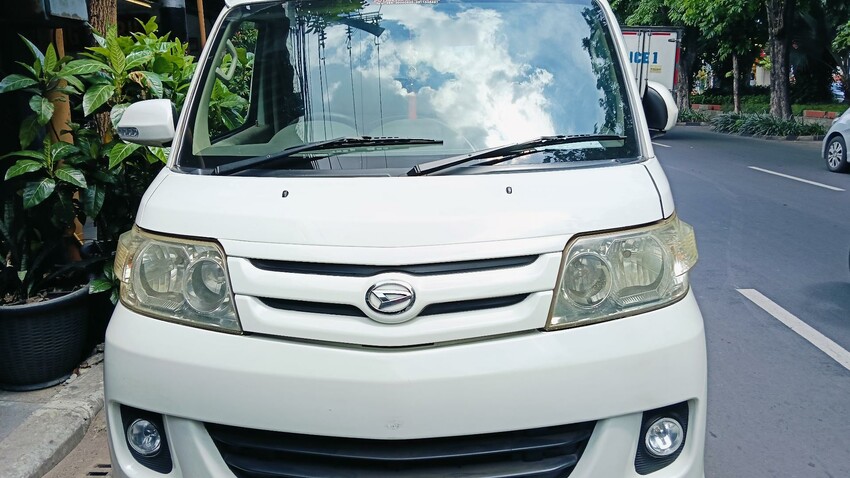 Daihatsu Luxio 2013 Bensin