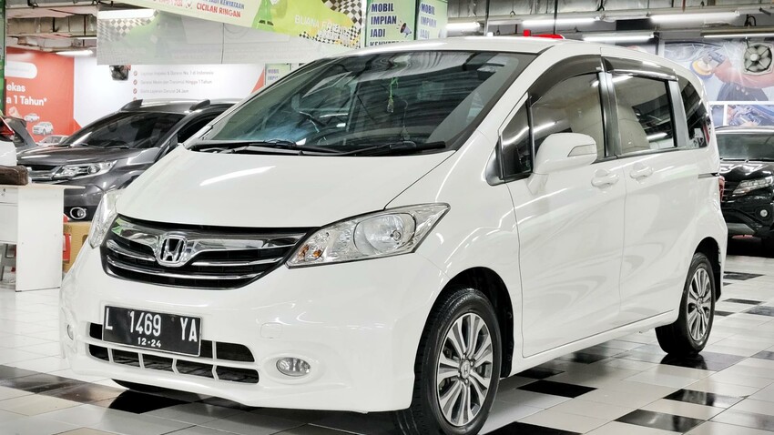 Honda Freed 2014 Bensin