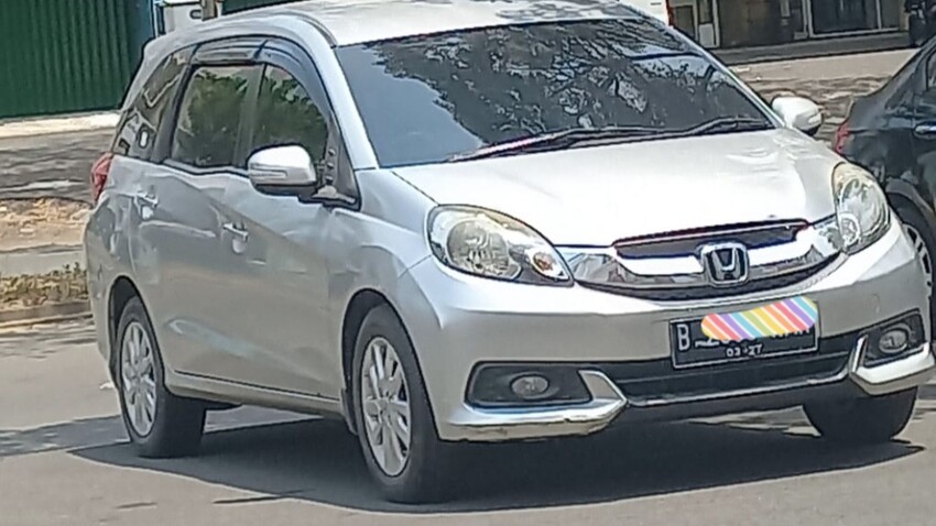Honda Mobilio 2015 Bensin