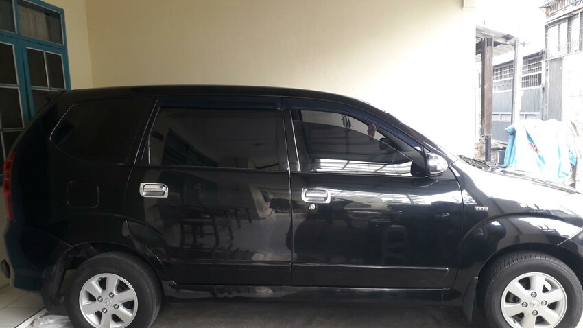 Toyota Avanza 2010 Bensin