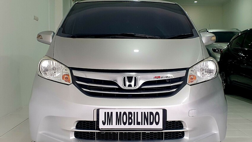 Honda Freed 2012 Bensin