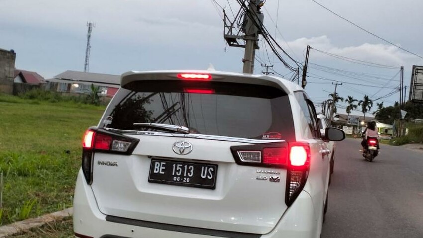 Toyota Kijang Innova 2016 Bensin