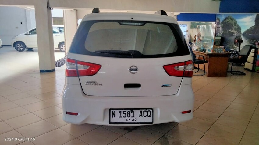 Nissan Grand livina SV  2013 matic