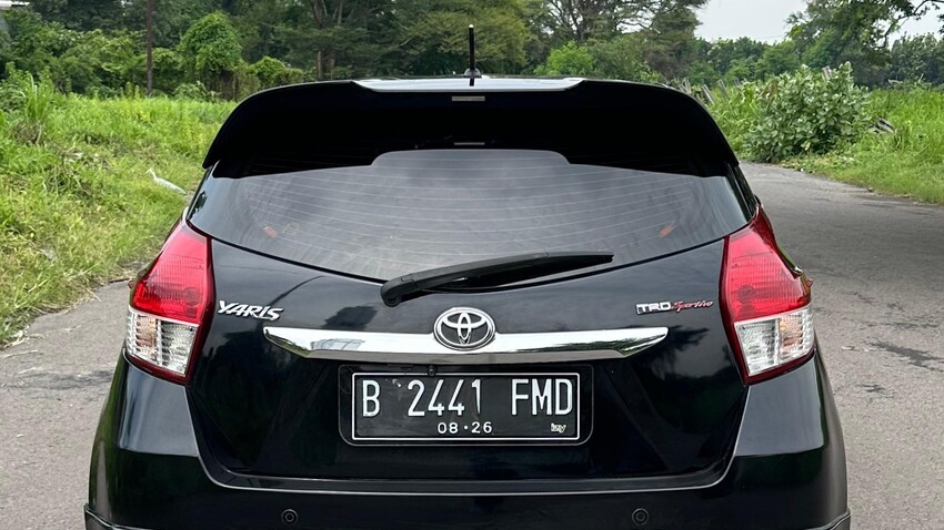 TDP 20Jt Toyota Yaris 1.5 TRD Sportivo AT 2016 Hitam