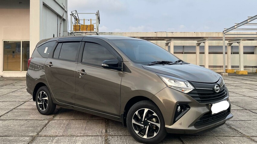 KM 2 RB DAIHATSU SIGRA R MANUAL 2024 Bensin