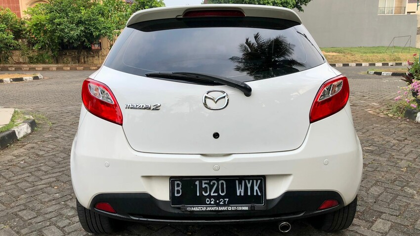 TERMURAH Mazda 2 R AT 2014