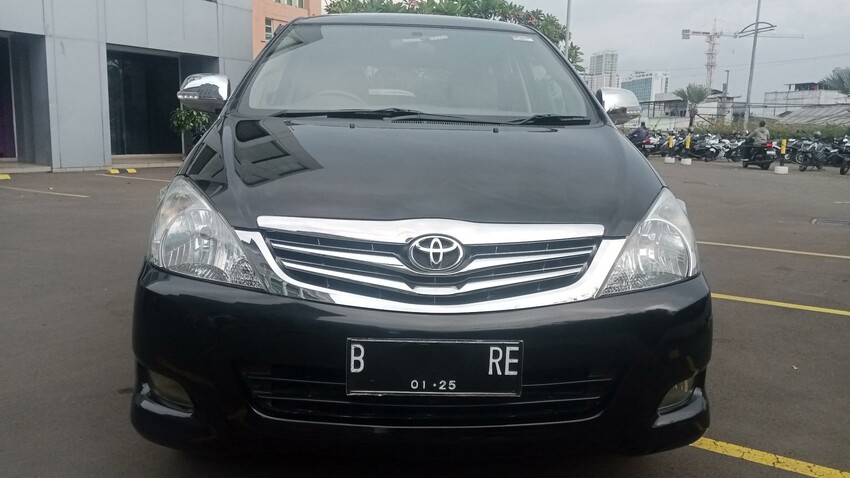 Innova G AT 2009 Bensin mulus terawat