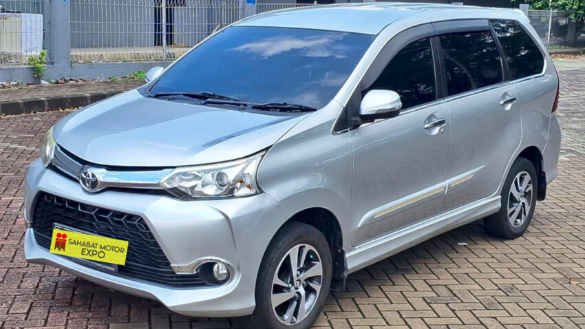 DP 10JT Veloz 1.5 AT New Model Silver 2015 Avanza