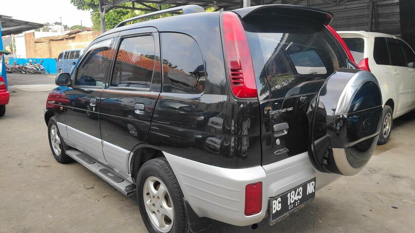 Daihatsu Taruna 2002 Bensin