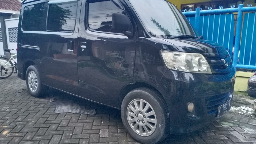 Daihatsu Luxio 2011 w sda surat baru