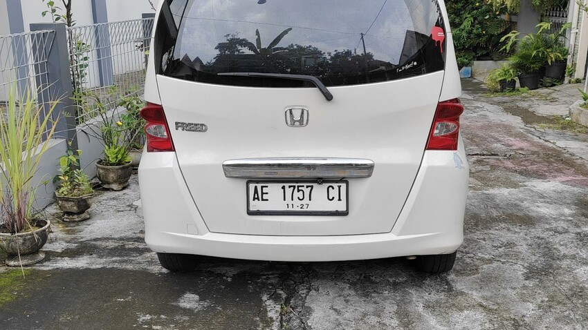 Honda Freed 2011 Bensin