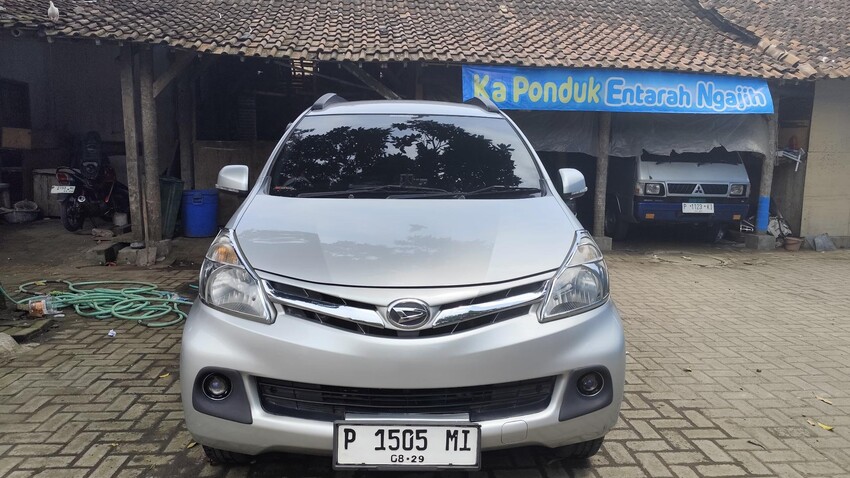 Daihatsu Xenia 2012 Bensin