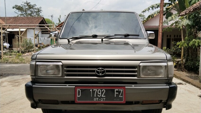 Toyota Kijang 1993 Bensin