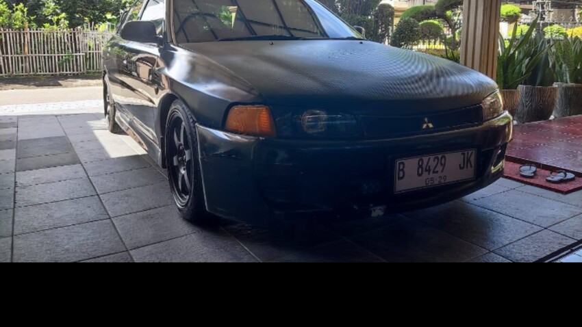 Mitsubishi Lancer 2001 Bensin