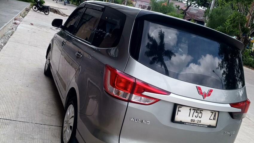 Wuling Confero 2023 Bensin