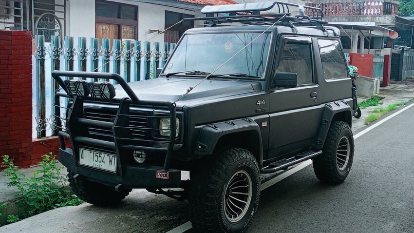 Daihatsu Feroza offroad modif 4x4 non aktif