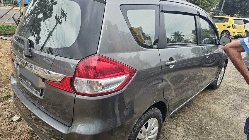 Ertiga GL matic 2017 istimewa dp 18 jt