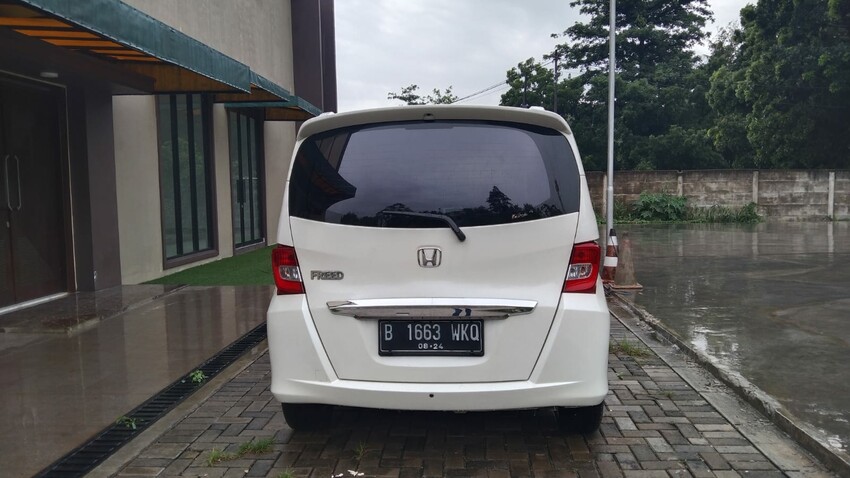 HONDA FREED PSD AT KM 69 RB RECORD HONDA