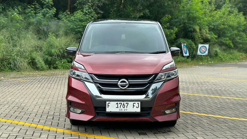 Nissan Serena 2.0 HWS AT Tahun 2019