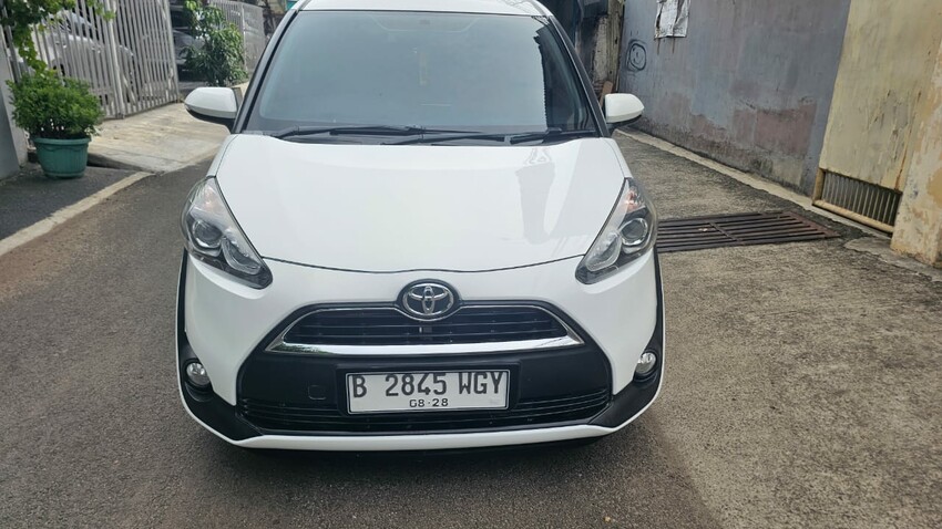 Toyota Sienta 2018 Bensin