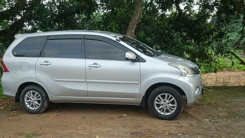 Daihatsu Xenia 2013 Bensin