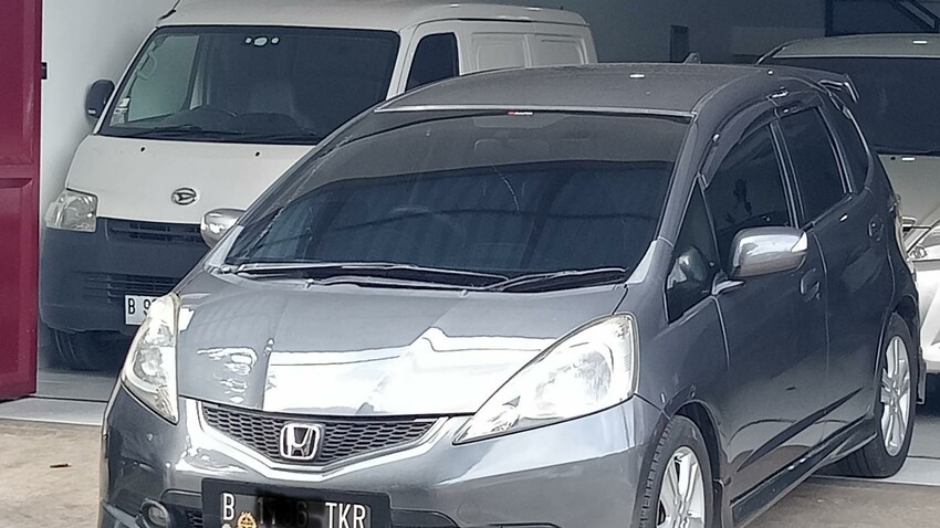 Honda Jazz 2010 Bensin