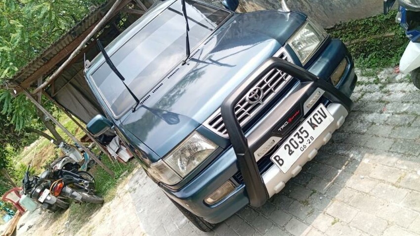 Toyota Kijang 2002 Bensin