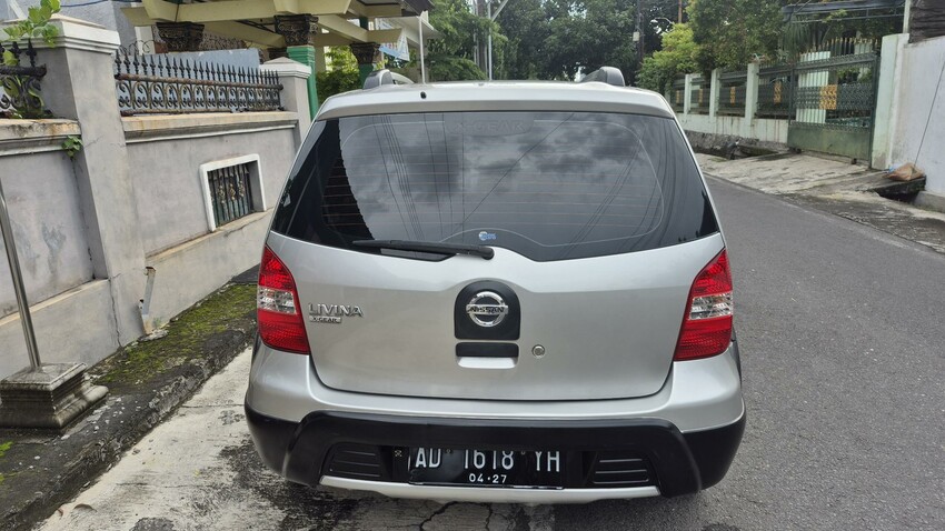 Nissan Livina 2012 Bensin