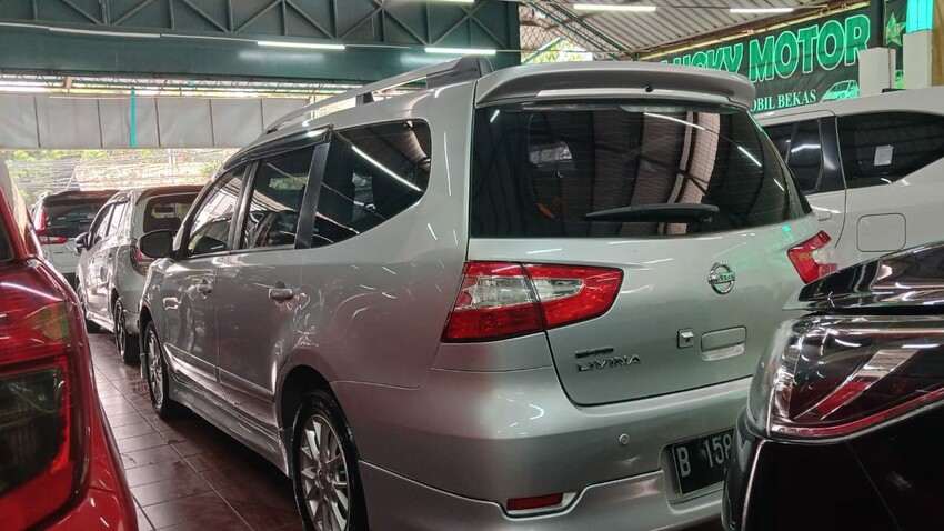 Nissan Grand livina 2014 Bensin