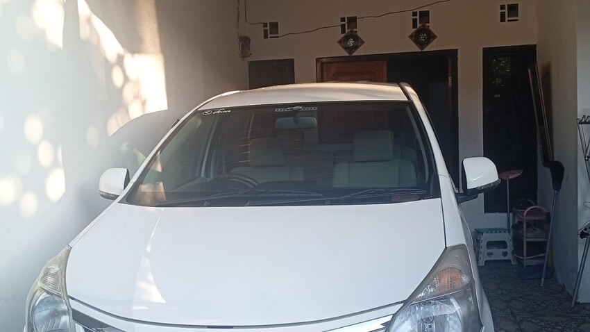 Daihatsu Xenia 2014 Bensin