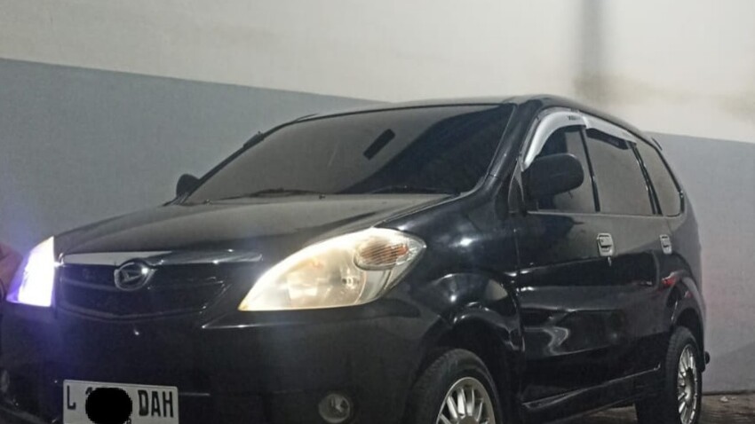 Daihatsu Xenia 2009 Bensin