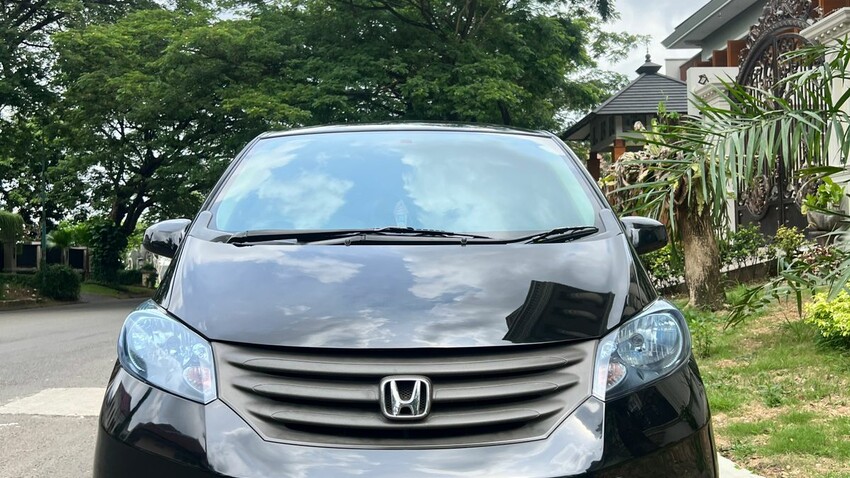 Honda Freed PSD E Bensin