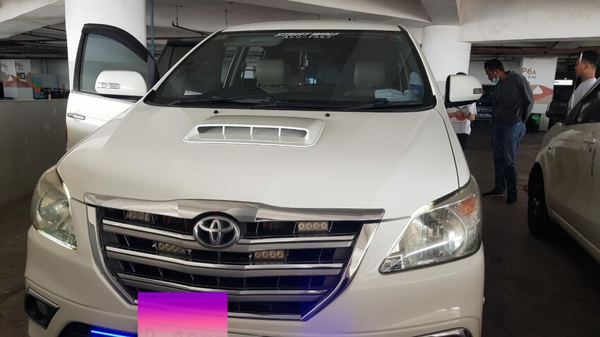 [KHUSUS PEMAKAI] Toyota Kijang Innova type V 2014 Maret Diesel