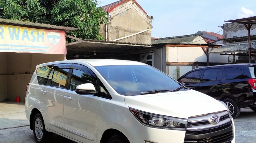 Innova Diesel 2019 Low KM