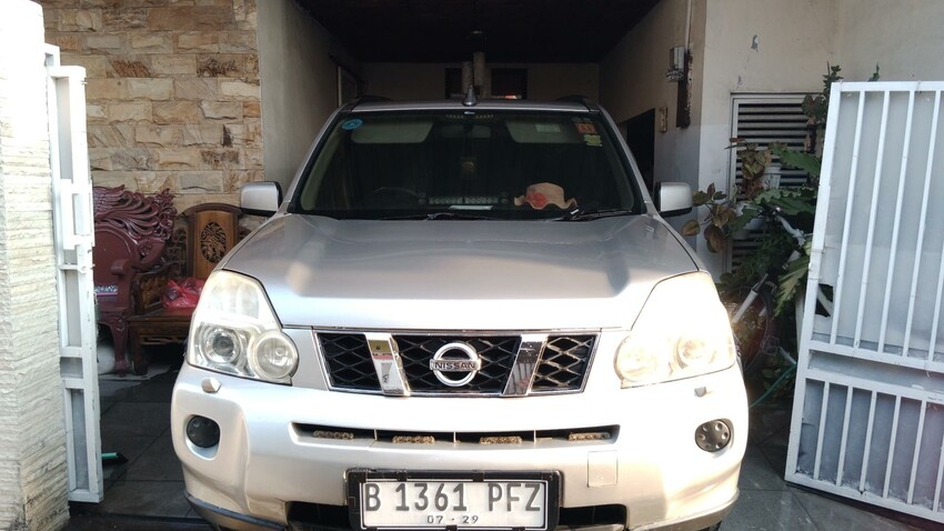 Nissan XTrail 2010 Bensin