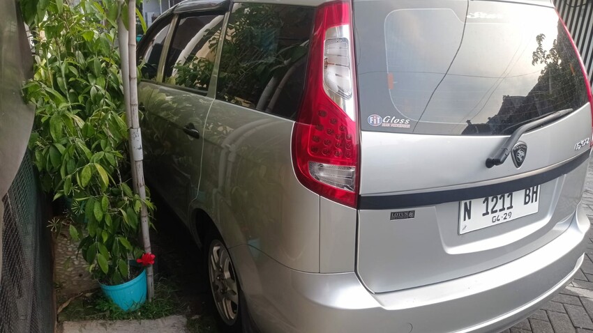 Proton Exora 2012 Bensin