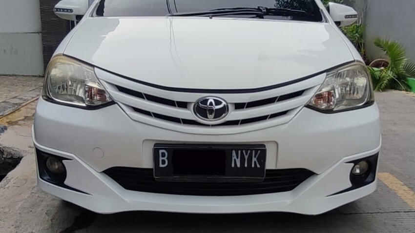 Toyota Etios Valco 2013 DP 10jt