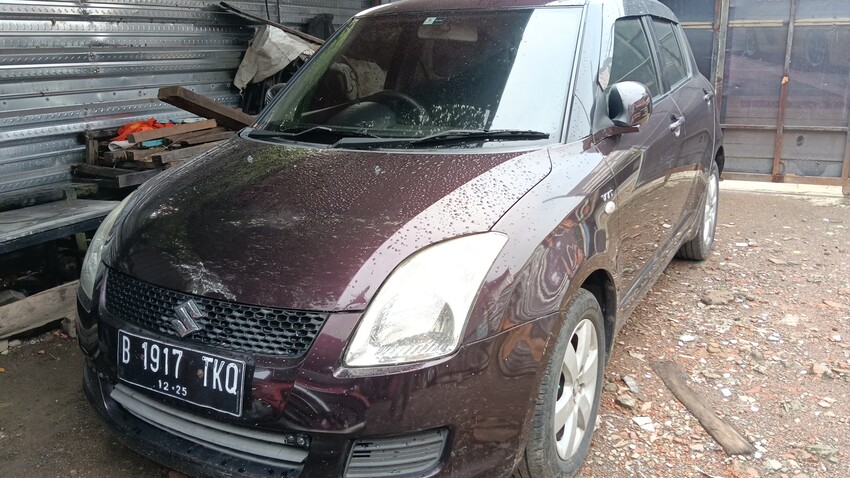 Suzuki Swift 2010 Bensin