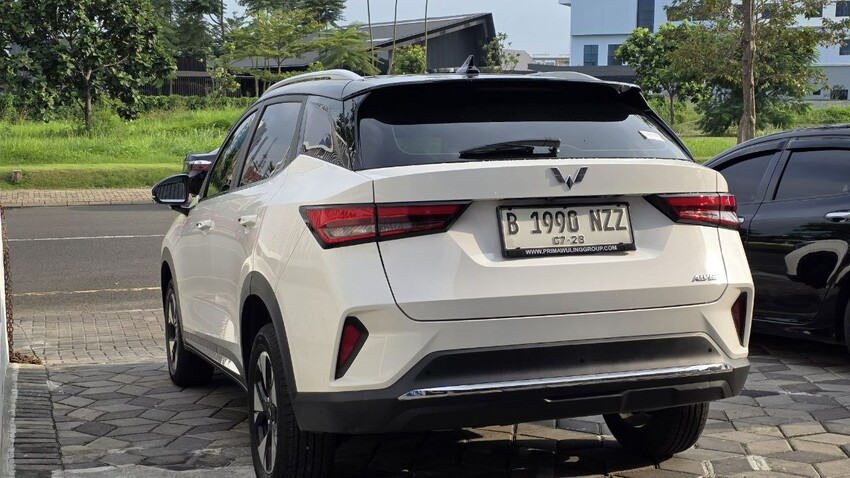Wuling Alvez 2023 Bensin