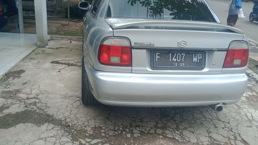 Suzuki Baleno 2000 Bensin