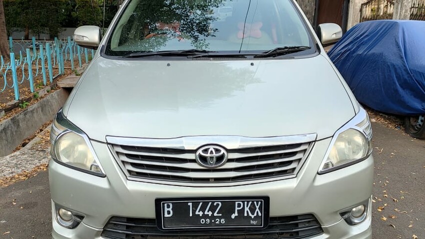 Toyota Grand Innova G Luxury