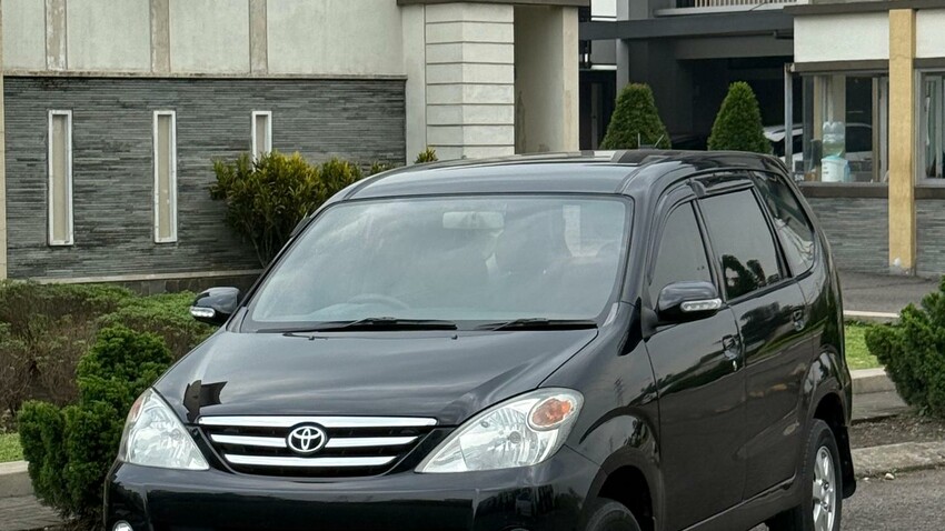 Toyota Avanza 1.3 S AT VVTI ABS 2005 LANGKA