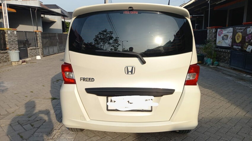 Honda Freed 2012 Bensin