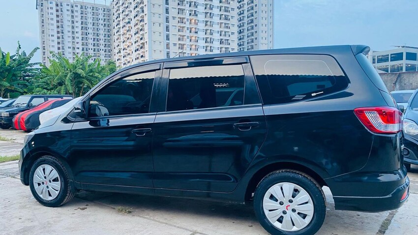 Wuling confero 1.5 DB manual Tahun 2022 pemakai pribadi