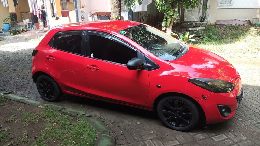 Mazda 2 2012 Bensin