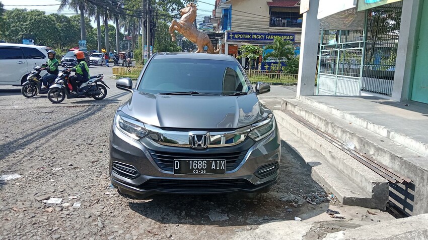 Honda HR-V 2021 Bensin pajak 13 bln up 250 juta