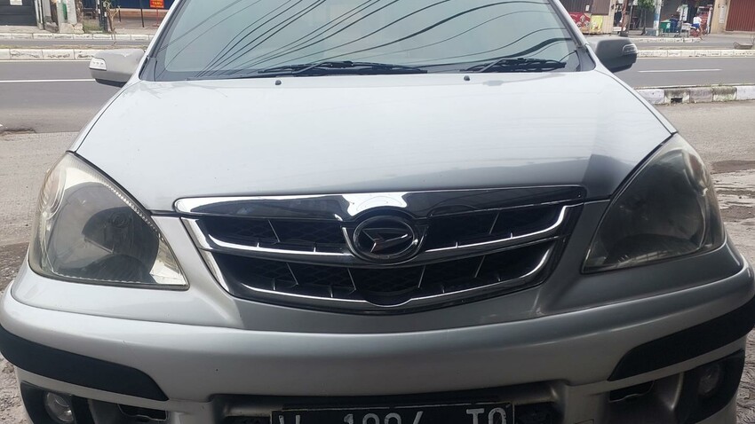 Daihatsu Xenia 2010 Bensin