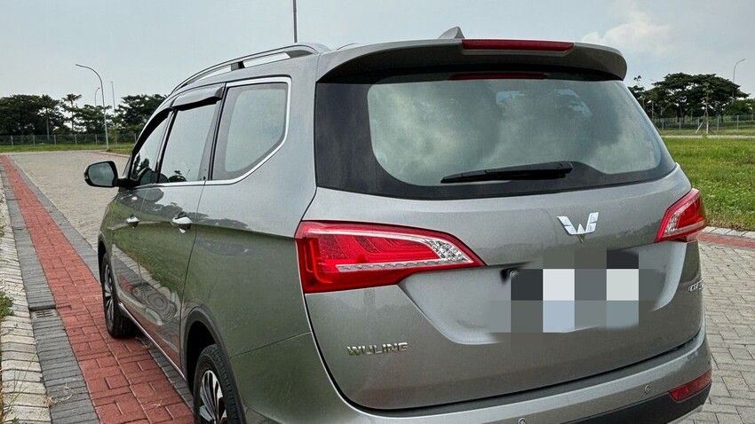 Wuling Cortez 2022 Bensin T Lux (Tipe Tertinggi)