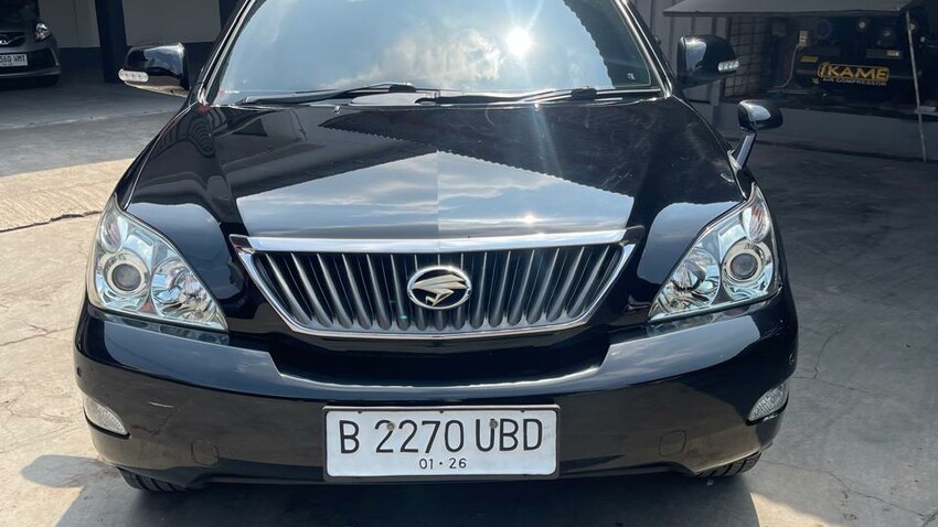 Toyota Harrier L Prem 2011