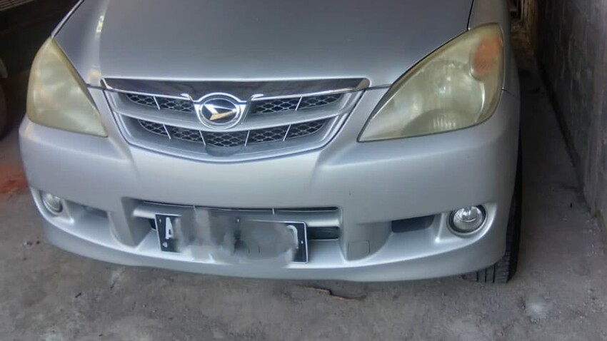 Daihatsu Xenia 2011 Bensin